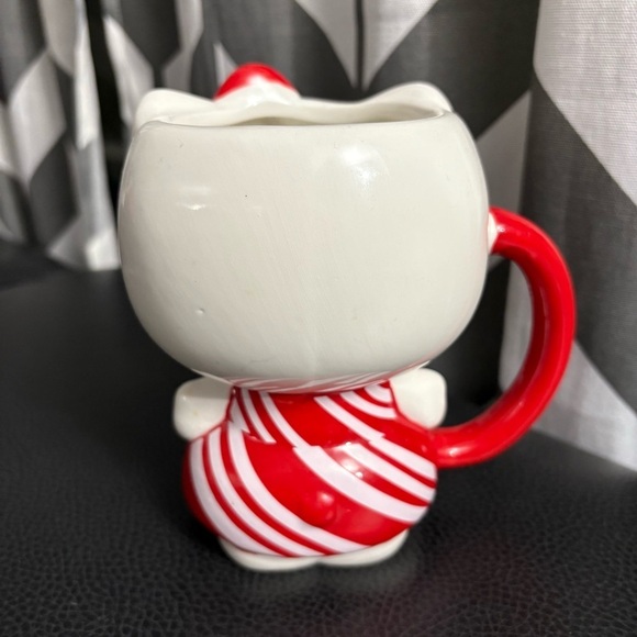 Hello kitty Candy Cane mug New - Picture 3 of 5